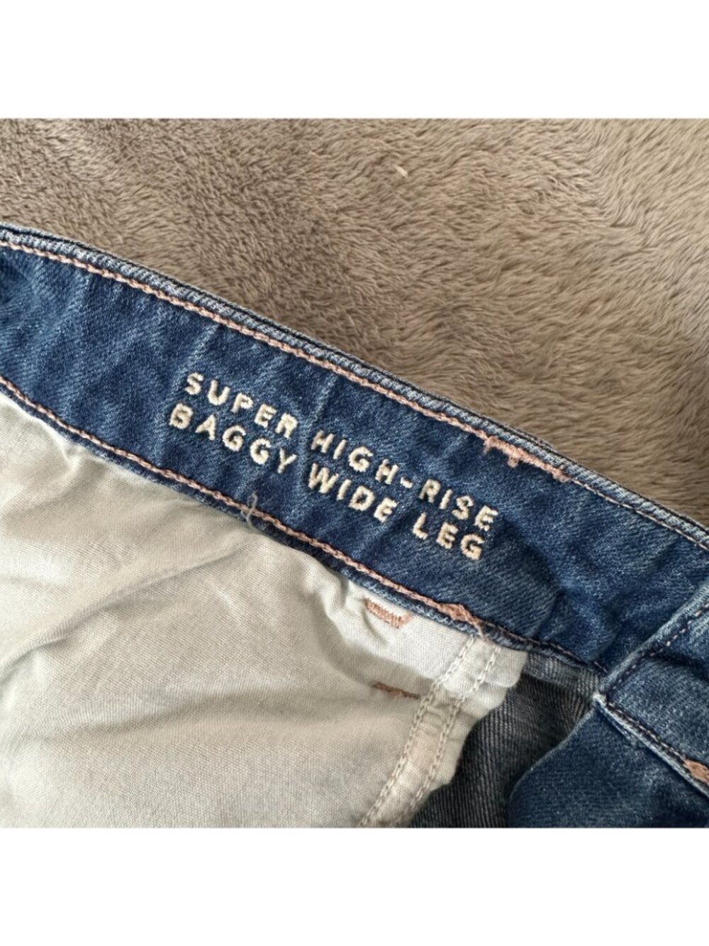 American Eagle Super High Rise Baggy Wide Leg Jeans Women's size 16 Regular - Picture 3 of 8